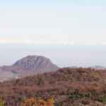 La Pietra Parcellara vista dal Monte Capra e Sant'Agostino